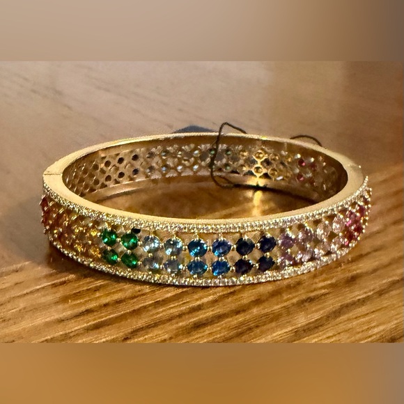 KURT GEIGER LONDON Rainbow Pavé Bangle Bracelet NWT - Picture 3 of 6